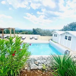 Asunda & Sauna, D'hotes Saint-Maximin